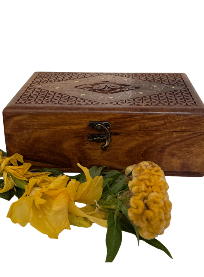 Latticed Brass Jewelry Box – Premium Handcrafted Organizer with Royal Finish